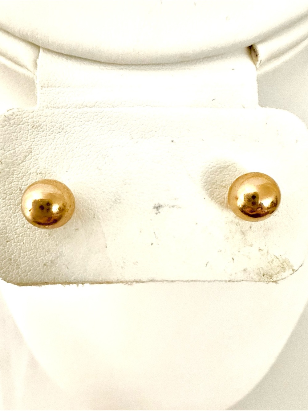 14K Yellow Gold Ball Stud Earrings Polished Round 2.1g Pair with Backs